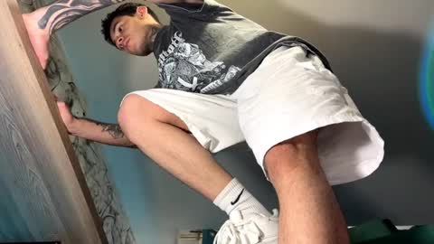 Snapshot of arteemiis chatting on January 2025 10:37:01 AM online show from January 2025 10:37:01 AM