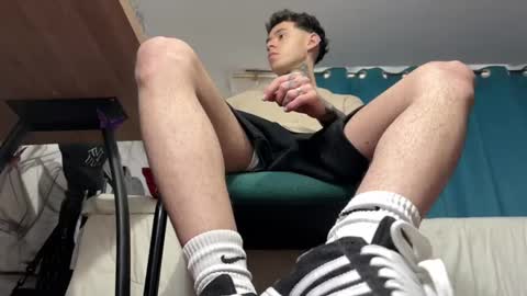 Snapshot of arteemiis chatting on January 2025 10:46:01 AM online show from January 2025 10:46:01 AM