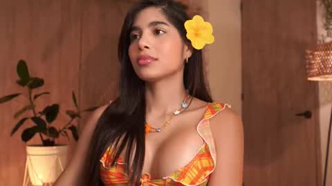 Snapshot of artemia_ chatting on December 2025 12:41:02 AM Amanda online show from December 2025 12:41:02 AM