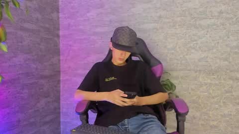 arthurcox_ online show from October 2025 05:54:02 PM