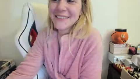 MIA online show from January 2025 09:51:02 PM