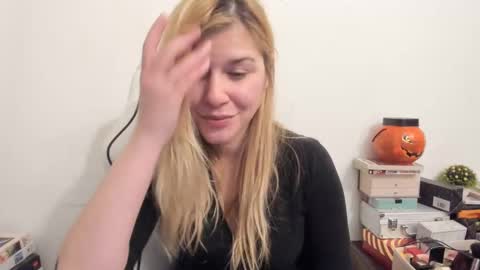 MIA online show from February 2025 10:40:01 PM