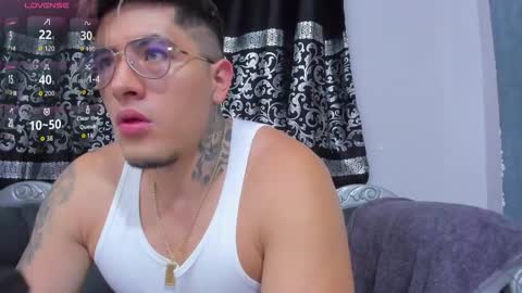 Snapshot of arturfrostt chatting on December 2025 11:19:01 AM Artur online show from December 2025 11:19:01 AM