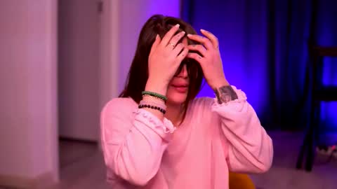 Snapshot of aryadeluna chatting on October 2025 06:41:02 PM Lunaa online show from October 2025 06:41:02 PM