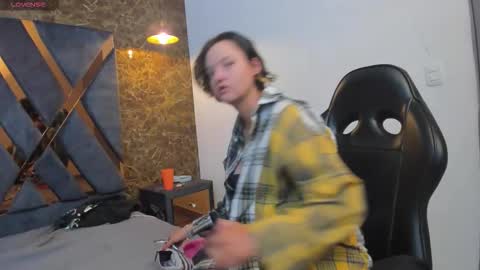 AsamiHattori  online show from October 2025 11:09:02 AM