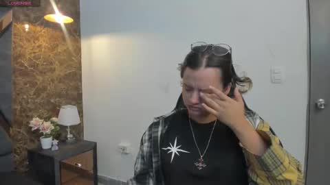 AsamiHattori  online show from October 2025 11:14:02 AM