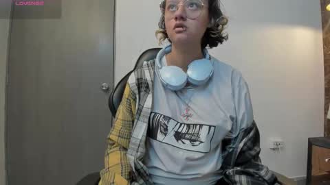 AsamiHattori  online show from October 2025 11:11:02 AM