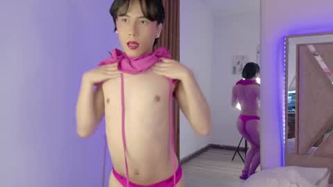 Ash Femboy online show from September 2025 09:17:02 PM