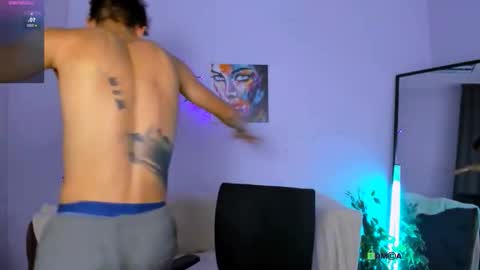 ash_raven_ online show from September 2025 12:21:01 AM