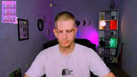 ash_raven_ online show from September 2025 12:06:01 PM