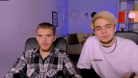 ash_raven_ online show from November 2025 09:21:01 AM