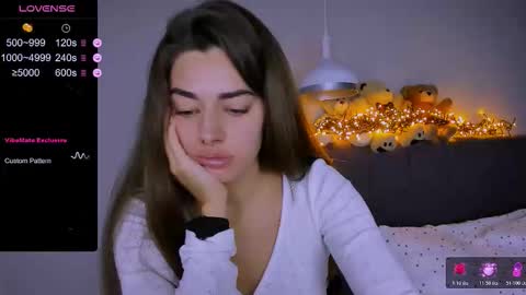 Snapshot of ashley__jess chatting on December 2025 06:47:02 PM Ashley online show from December 2025 06:47:02 PM