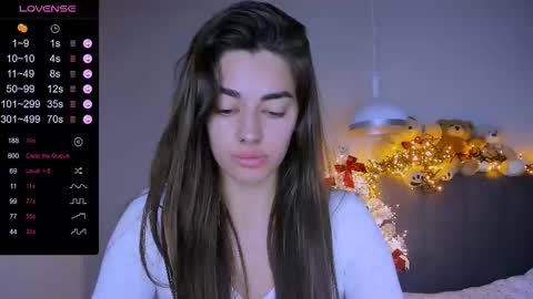 Snapshot of ashley__jess chatting on December 2025 05:29:01 PM Ashley online show from December 2025 05:29:01 PM