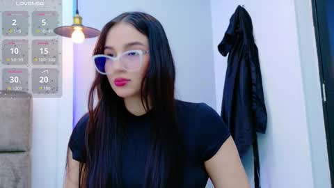 Ashley Evans online show from September 2025 08:19:01 PM