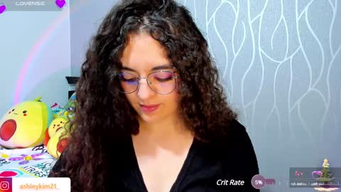 Snapshot of ashleykiim_ chatting on January 2025 02:43:02 AM .. Ashley .. online show from January 2025 02:43:02 AM