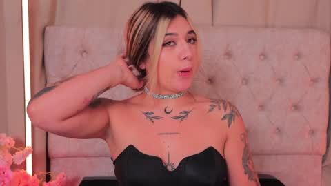 Ashley Lauren online show from January 2025 10:01:01 AM