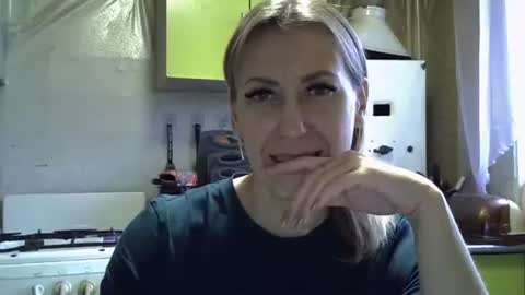 Snapshot of ashleyxhoney chatting on November 2025 07:08:02 AM AshleyXHoney online show from November 2025 07:08:02 AM