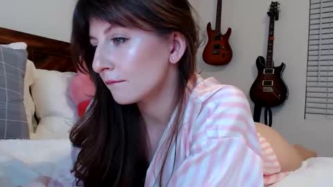 Snapshot of ashleyyylove13 chatting on October 2025 06:14:02 AM Ashley Love online show from October 2025 06:14:02 AM