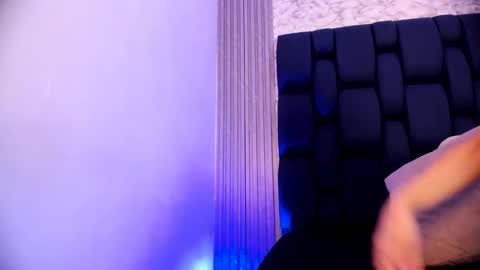ashlybenison online show from December 2024 04:34:02 AM