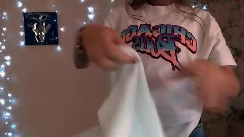 asia_n_ online show from September 2025 05:56:01 AM