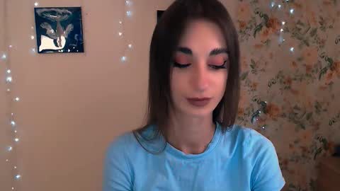 asia_n_ online show from October 2025 04:27:01 AM