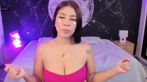 Asia and Zoe online show from September 2025 12:17:01 PM