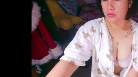 Snapshot of asian_diana69 chatting on January 2025 12:52:02 AM diane online show from January 2025 12:52:02 AM