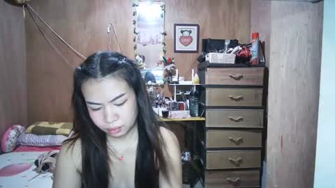 asian_llory online show from September 2025 12:01:02 AM