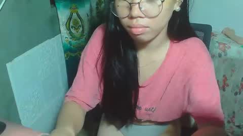 Rhean online show from January 2025 12:31:01 PM