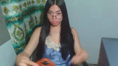 Rhean online show from February 2025 01:39:02 PM
