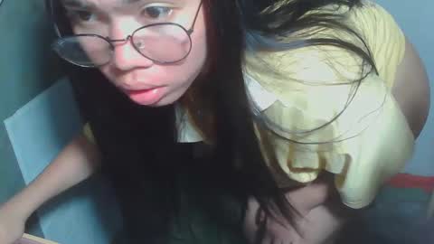 Rhean online show from March 2025 04:09:02 PM