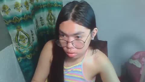 Rhean online show from March 2025 09:03:02 PM