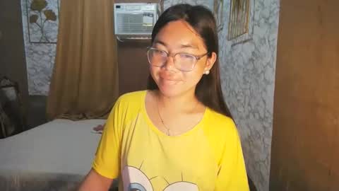 Snapshot of asian_rhean chatting on October 2025 10:30:02 PM Rhean online show from October 2025 10:30:02 PM