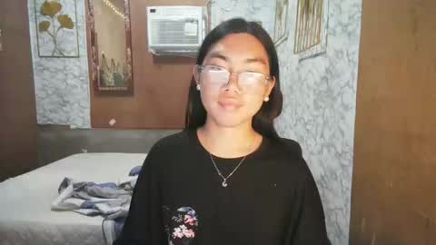 Snapshot of asian_rhean chatting on October 2025 06:55:02 AM Rhean online show from October 2025 06:55:02 AM