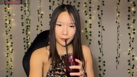 Snapshot of asian_vi chatting on October 2025 08:57:02 AM My name Vi online show from October 2025 08:57:02 AM