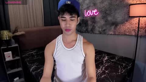 asiancum_peter online show from September 2025 11:58:01 AM