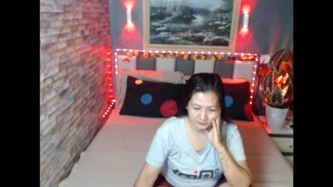 Snapshot of asiannosurrender chatting on November 2025 01:43:01 PM asiannosurrender online show from November 2025 01:43:01 PM