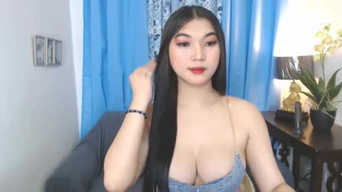 Nina online show from March 2025 12:49:01 AM