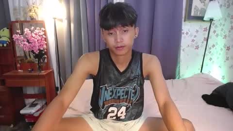 Snapshot of asiansmokeyxx chatting on December 2024 06:20:01 PM prince online show from December 2024 06:20:01 PM