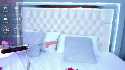 A S L Y   S A N D E R online show from October 2025 04:22:02 AM