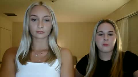 Snapshot of aspenaries chatting on December 2024 12:44:01 AM Aspen Aries online show from December 2024 12:44:01 AM