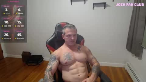 Snapshot of ass_chaser_1 chatting on October 2025 01:47:01 AM Ass Chaser online show from October 2025 01:47:01 AM