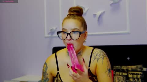 asti_glow online show from September 2025 04:48:02 AM