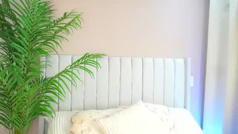 Snapshot of astrea_1 chatting on February 2025 09:05:02 PM Astrea online show from February 2025 09:05:02 PM