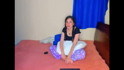 Snapshot of astredad2025 chatting on December 2025 03:03:01 AM Mag and Molly online show from December 2025 03:03:01 AM