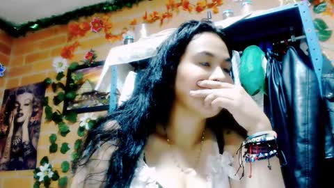 Snapshot of astrid_hauser66 chatting on November 2025 04:11:02 AM astrid_hauser66 online show from November 2025 04:11:02 AM