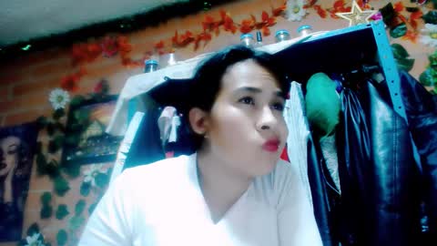 Snapshot of astrid_hauser66 chatting on November 2025 04:34:02 AM astrid_hauser66 online show from November 2025 04:34:02 AM