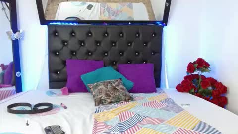 mariia  online show from September 2025 10:11:01 PM