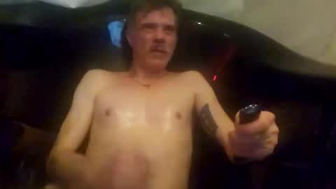 jonnyandrew online show from November 2025 08:20:01 PM