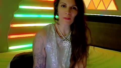 Snapshot of athenaautumn chatting on January 2025 04:18:02 AM Athena Autumn online show from January 2025 04:18:02 AM
